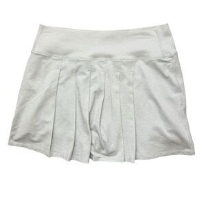 Vuori Performance Halo Skirt Size medium